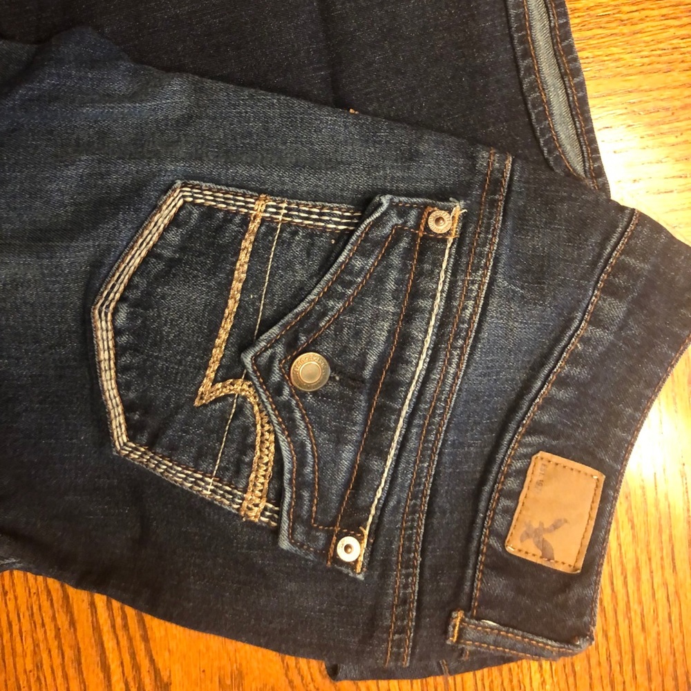 American Eagle women’s jeans